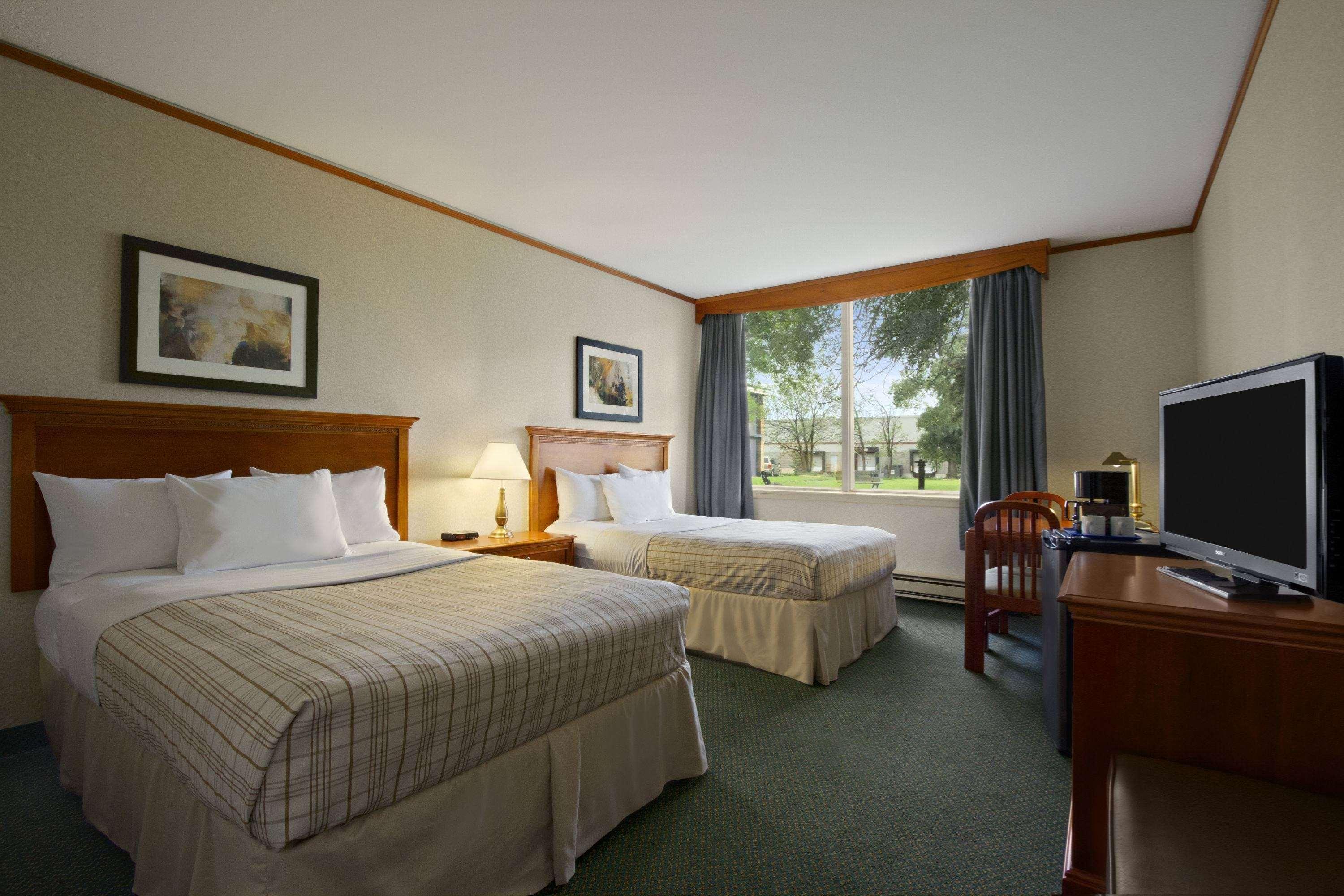 Park Inn Hotel Montreal Airport 多尔瓦勒 外观 照片