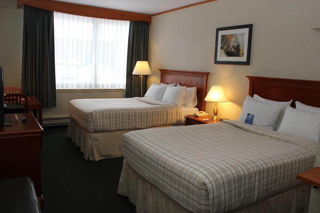 Park Inn Hotel Montreal Airport 多尔瓦勒 外观 照片