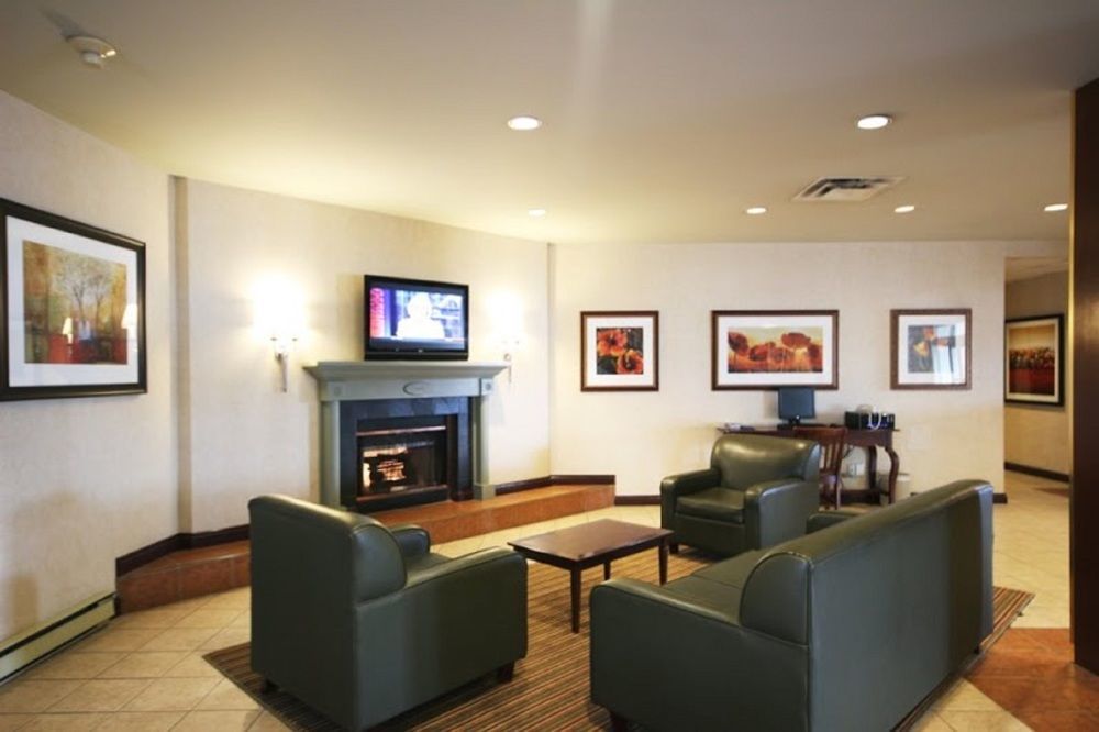 Park Inn Hotel Montreal Airport 多尔瓦勒 外观 照片